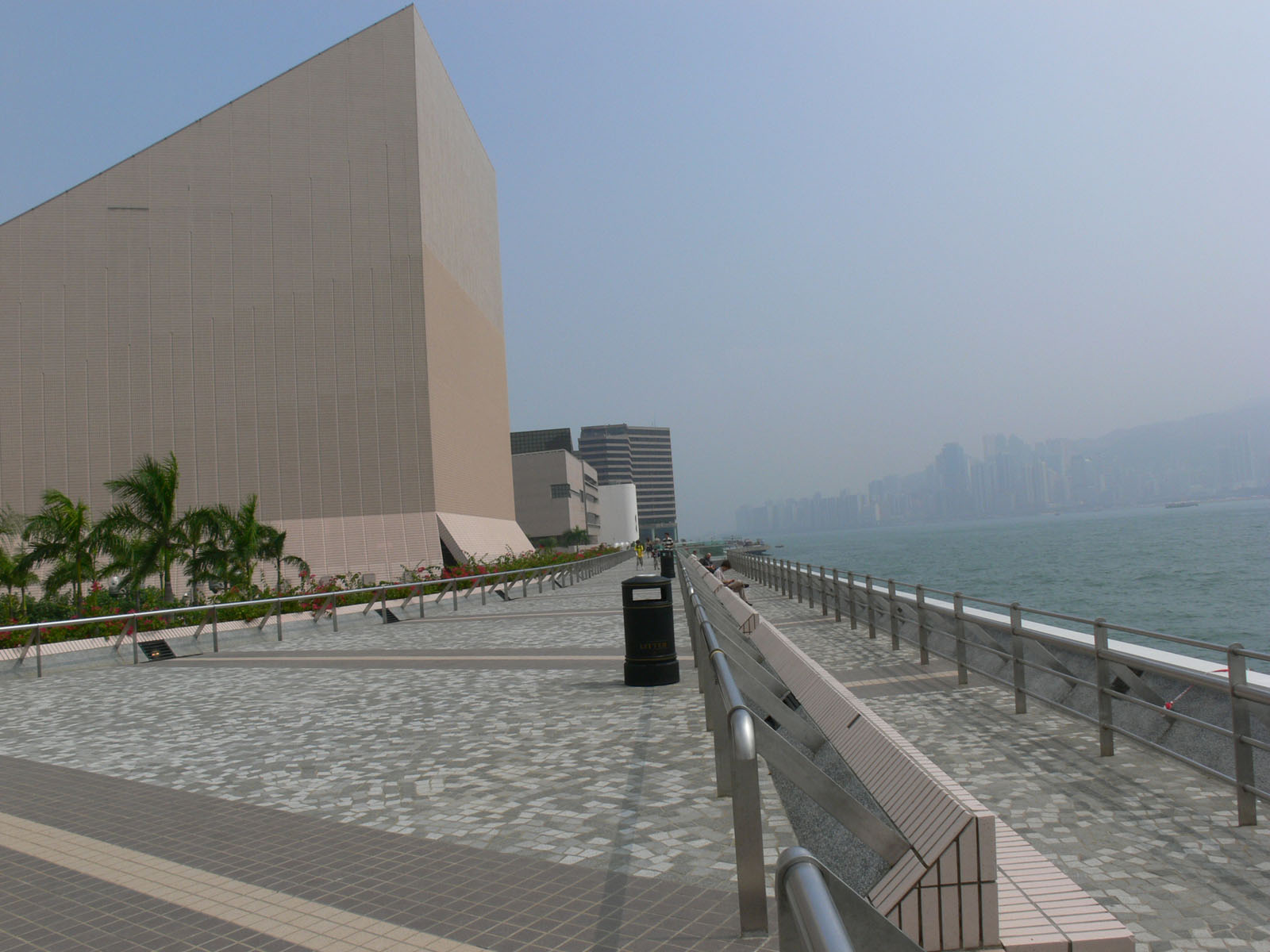 Photo 11: Hong Kong Cultural Centre Piazza