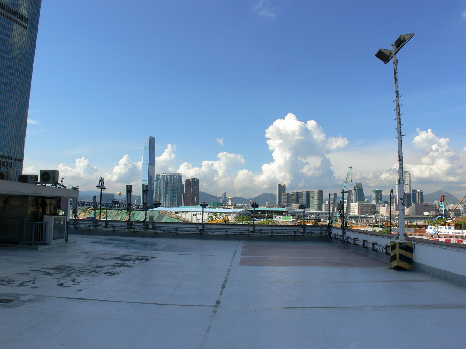 Photo 3: Star Ferry Car Park