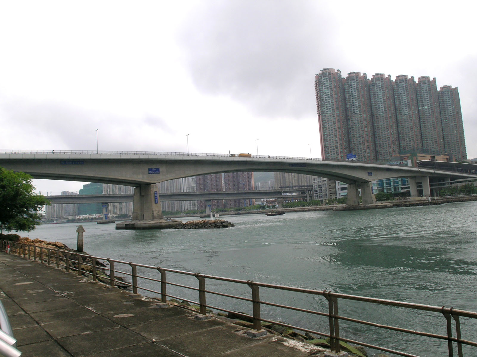 Photo 4: Tsing Yi North/South Bridges