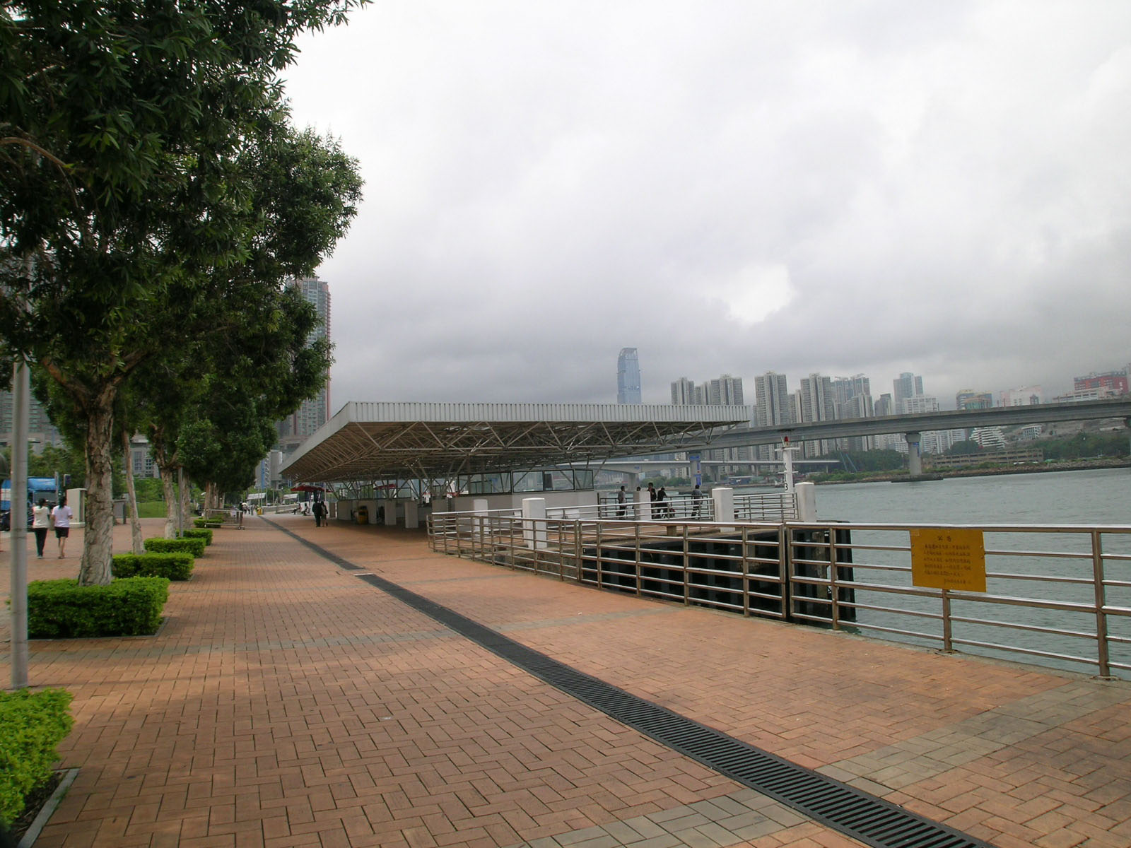 Photo 4: Tsing Yi Promenade