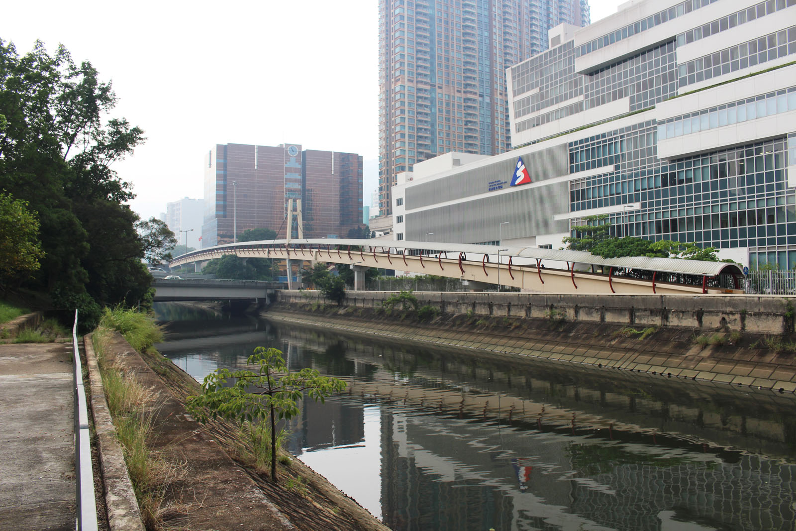 Footbridge along Nullah near the MTR Fo Tan Station