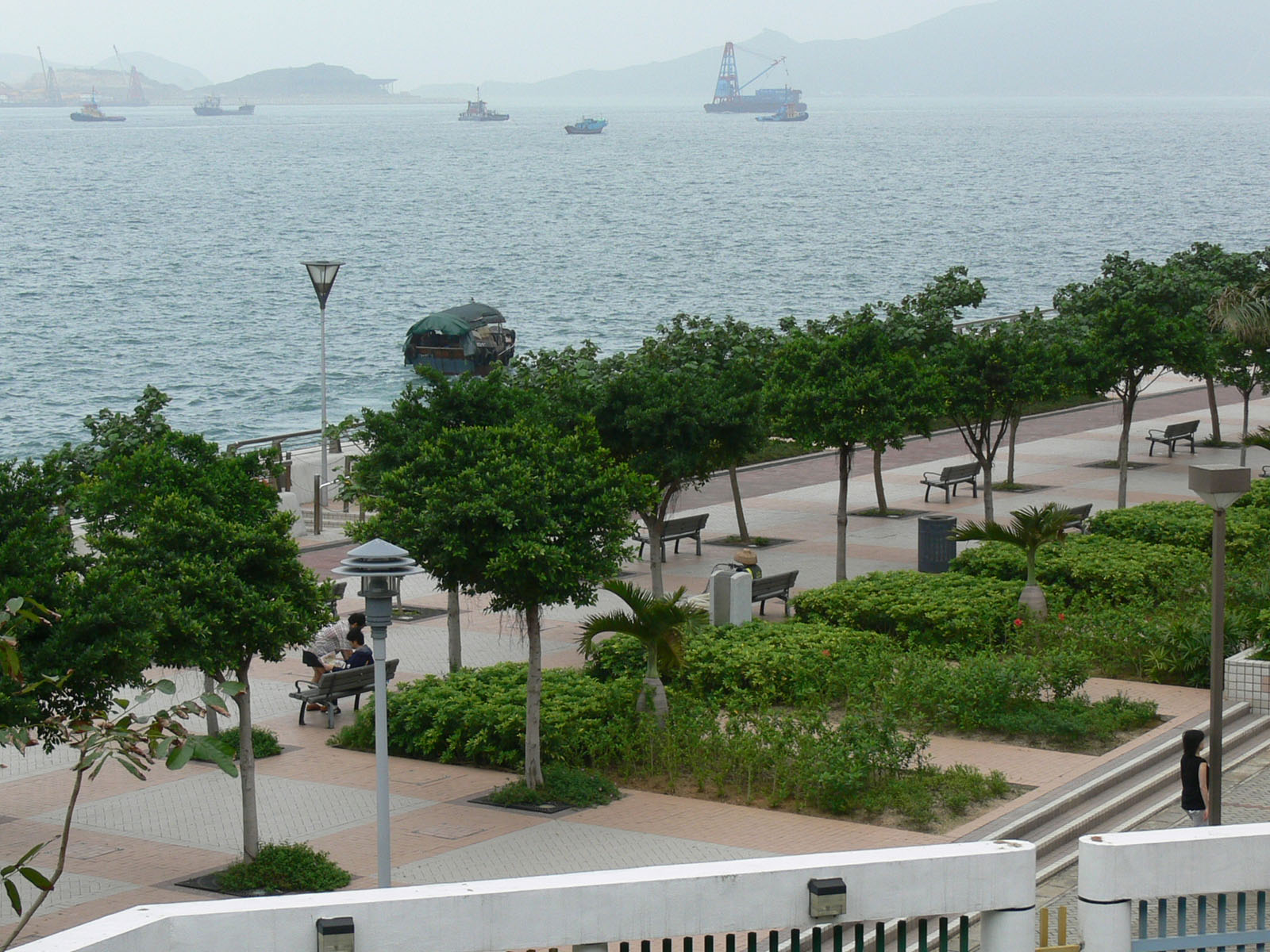 Photo 5: Siu Sai Wan Promenade