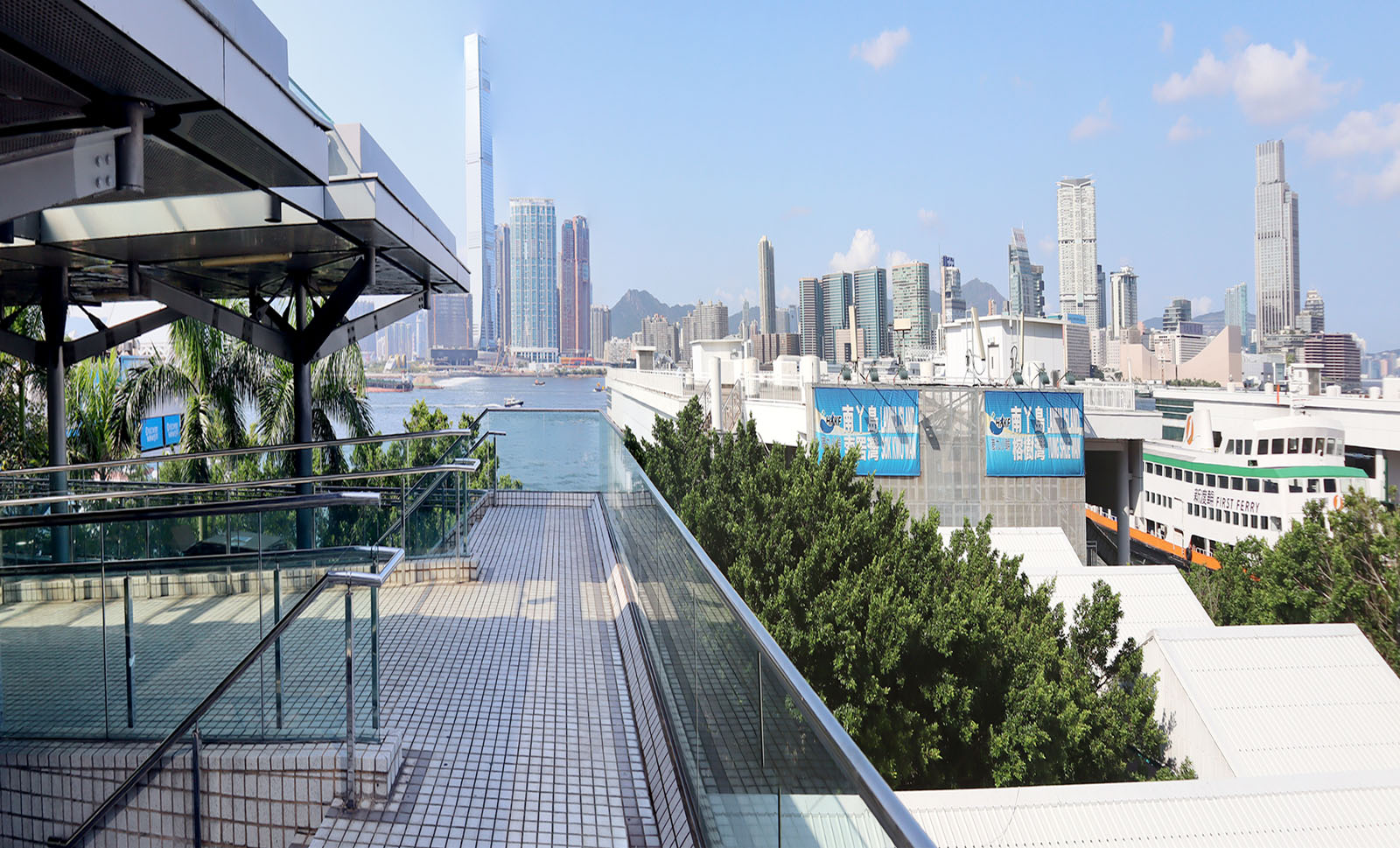 Photo 8: Footbridges HF148 and HF149 (along Piers at Central Reclamation Area)