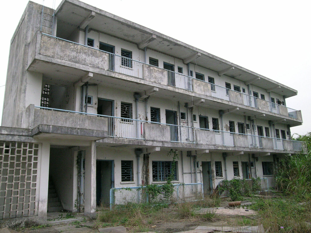 Photo 1: Former Quarters of Water Supplies Department in Lam Tei