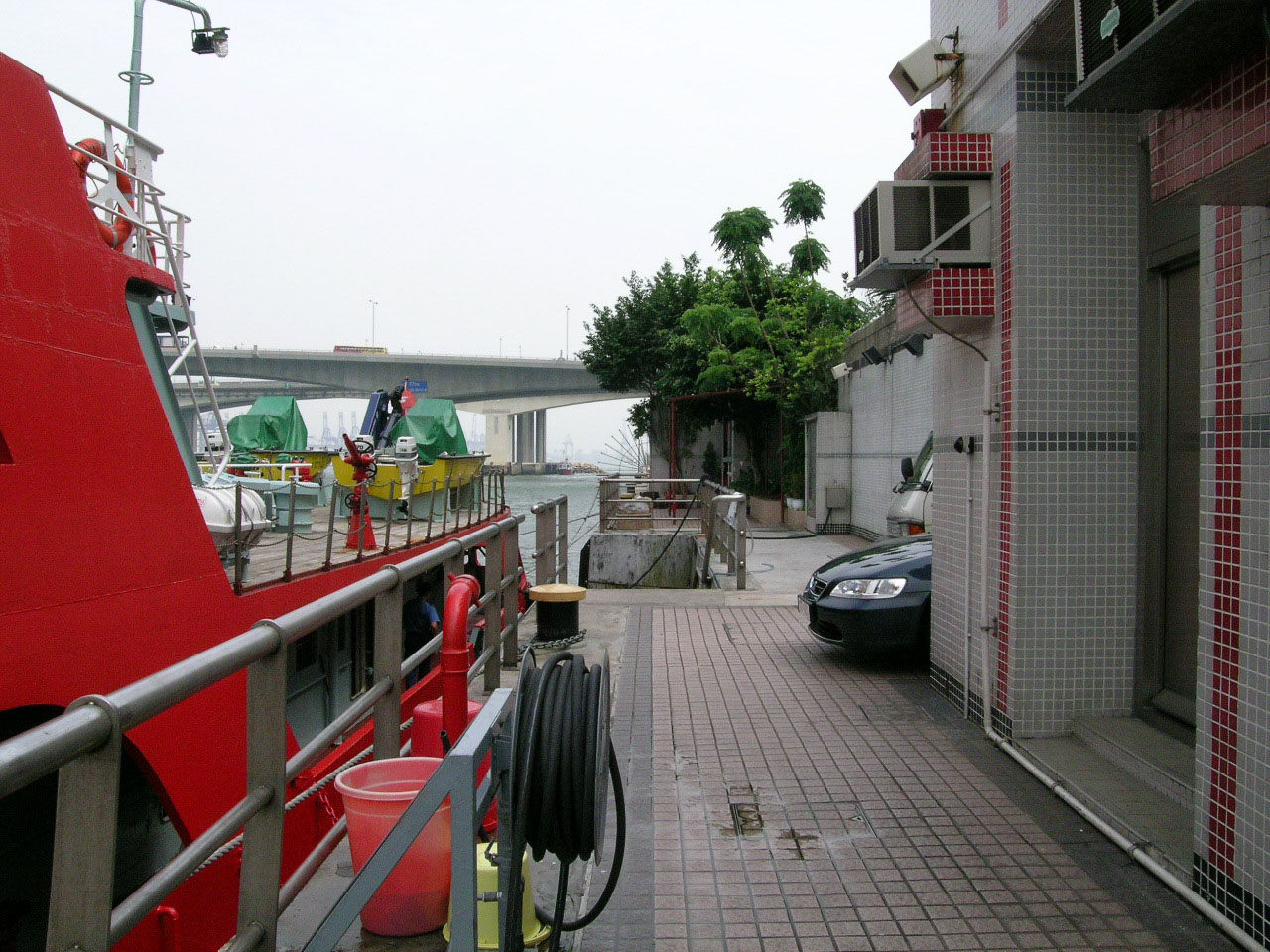 Photo 2: Tsing Yi Fireboat Station