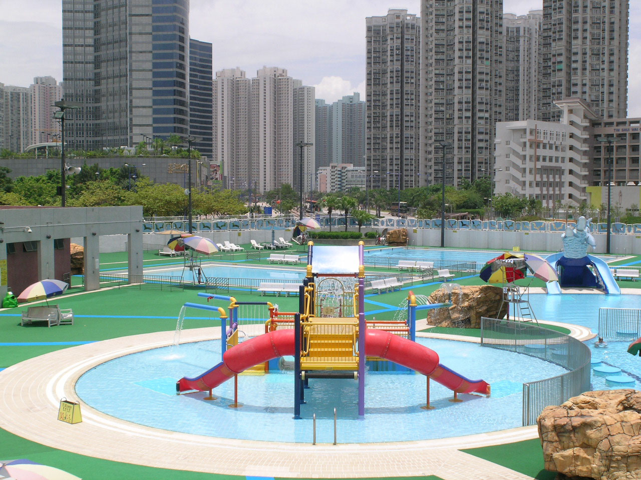 Photo 6: Tin Shui Wai Swimming Pool