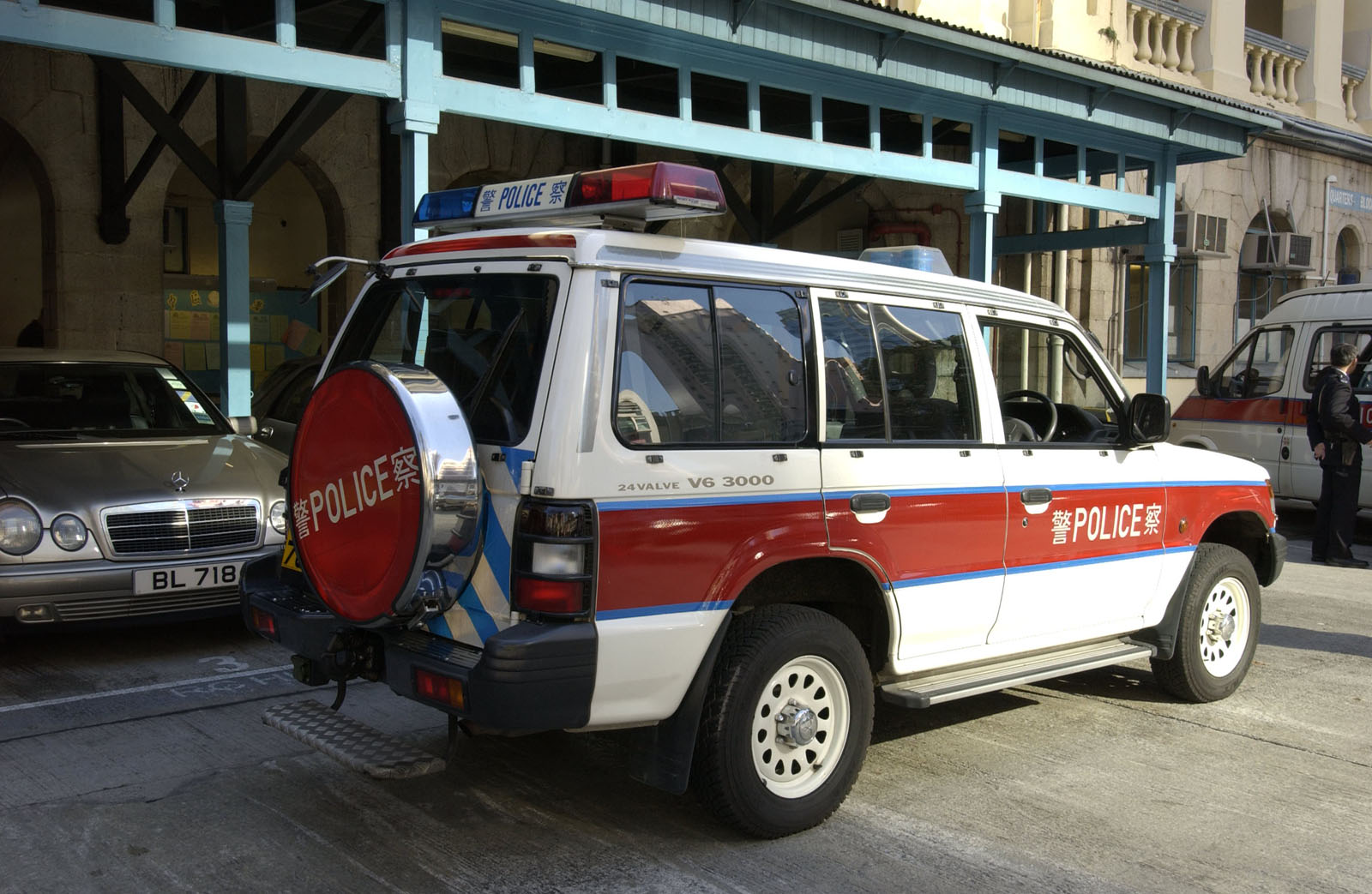 Photo 2: Hong Kong Police Force - Cross Country Wagon