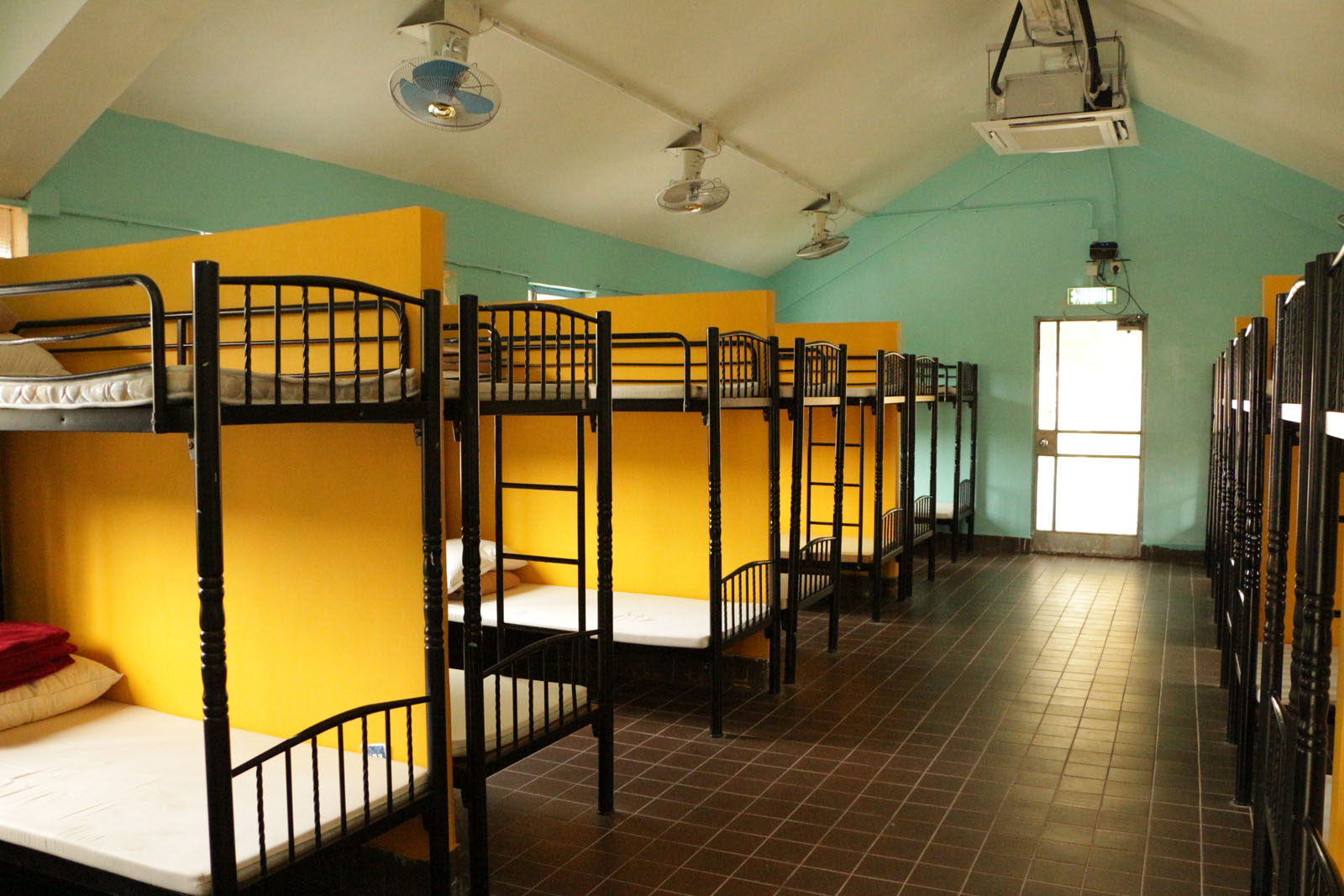 Photo 6: Pak Sha O Youth Hostel