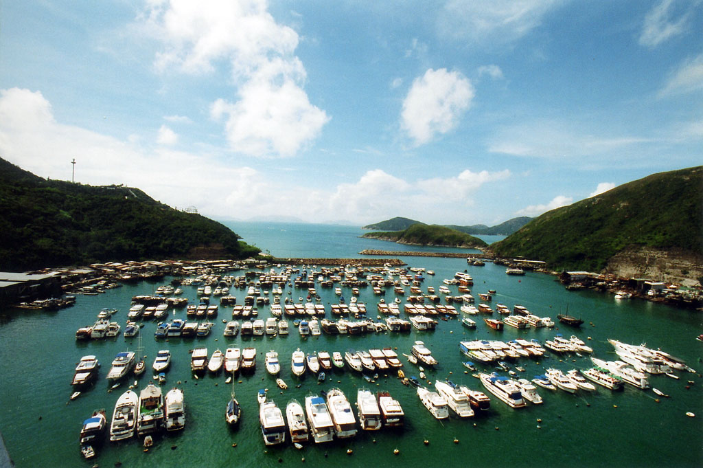 Photo 2: Aberdeen South Typhoon Shelter