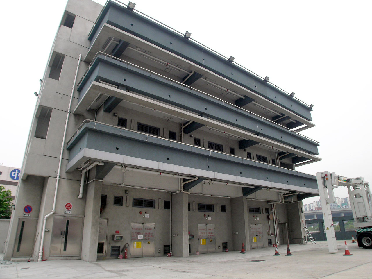 Photo 12: Kwai Chung Customhouse