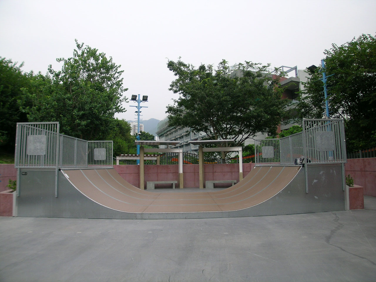 Photo 3: Chai Wan Pool-side Garden Skateboard Ground