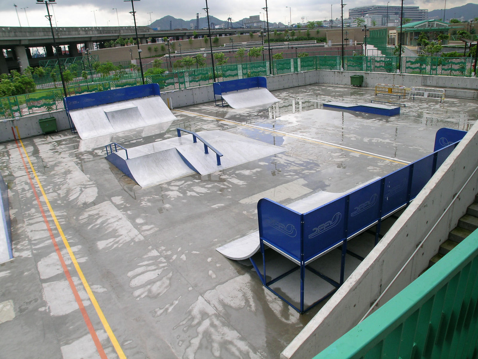 Lai Chi Kok Park Skatepark