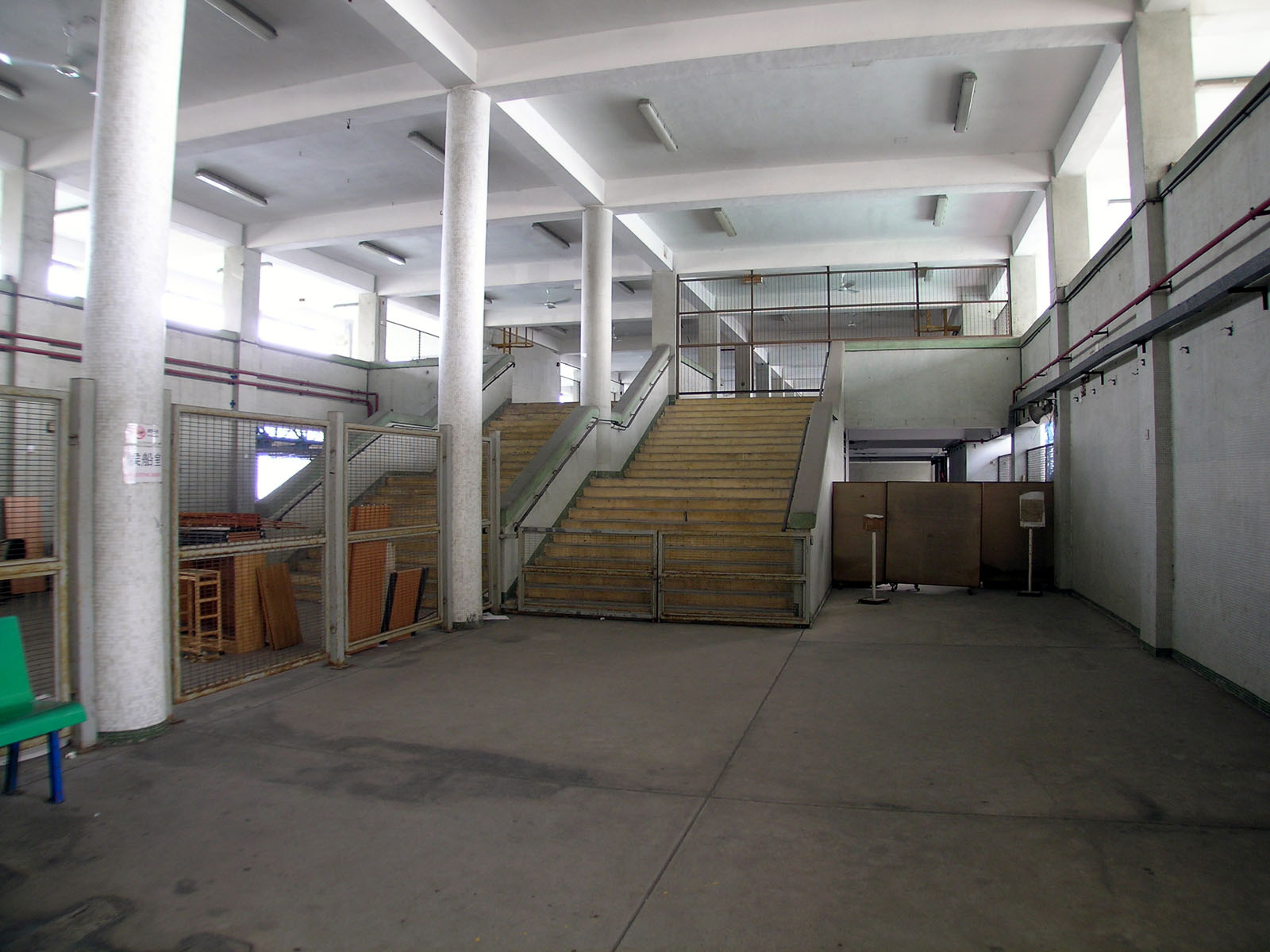 Photo 2: Kwun Tong Ferry Pier