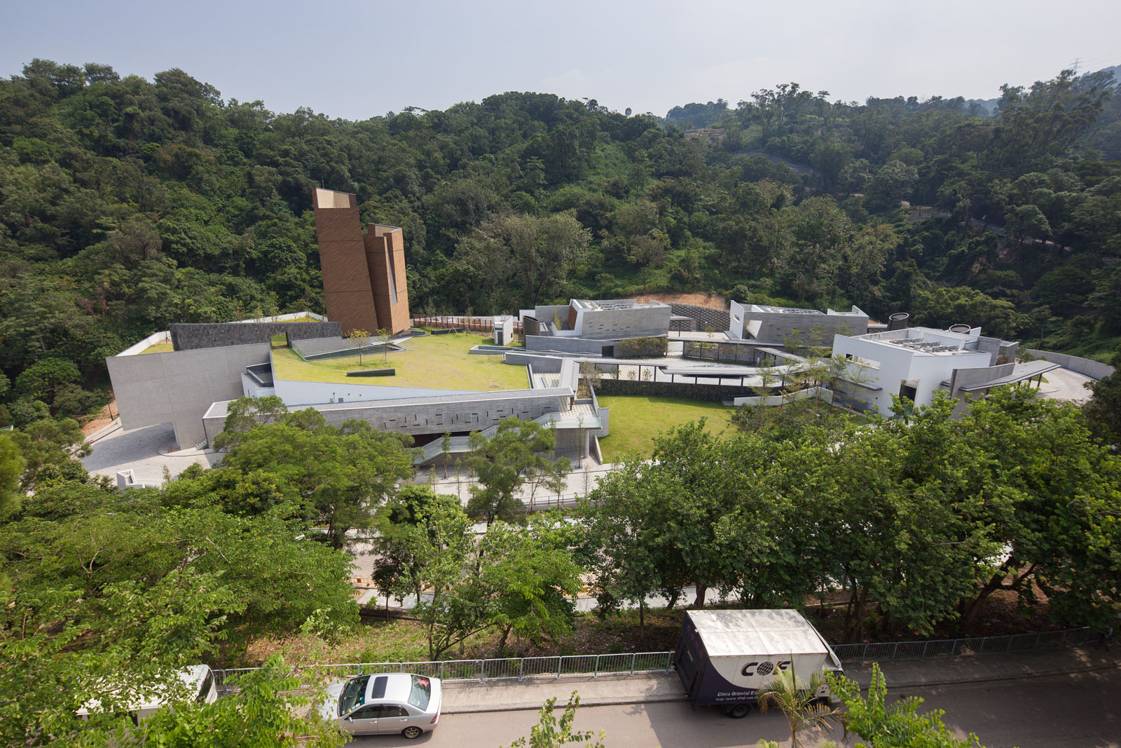 相片 9: 和合石火葬場、靈灰安置所和紀念花園