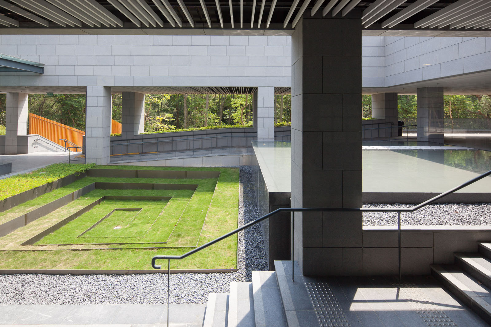 Photo 19: Wo Hop Shek Crematorium, Columbarium & Garden of Remembrance