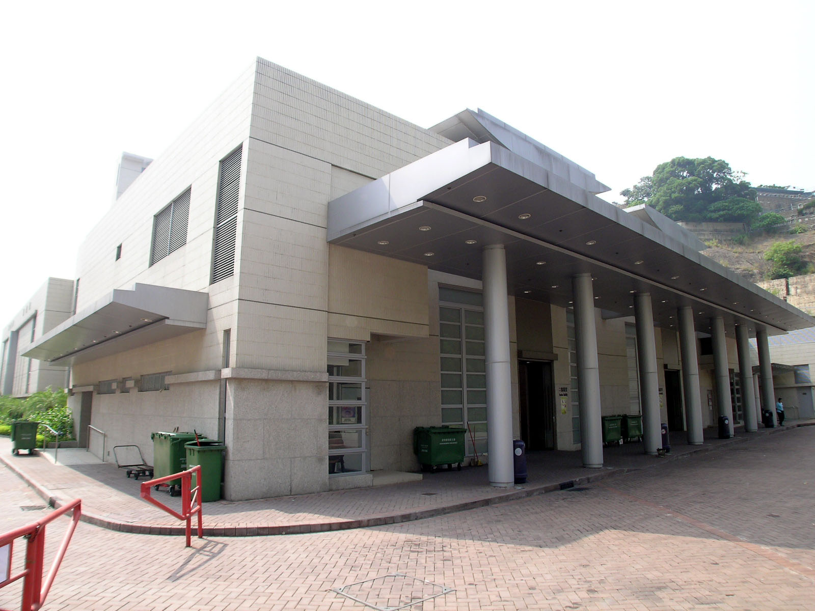 Photo 2: Kwai Chung Crematorium