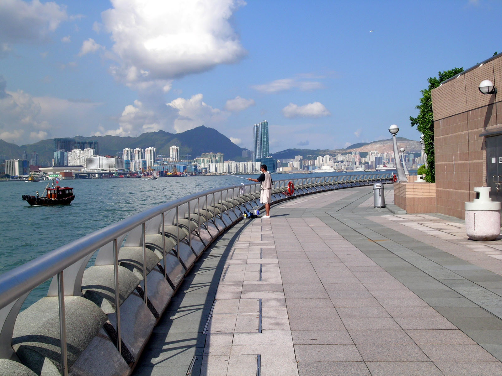 Photo 3: Wan Chai Temporary Promenade