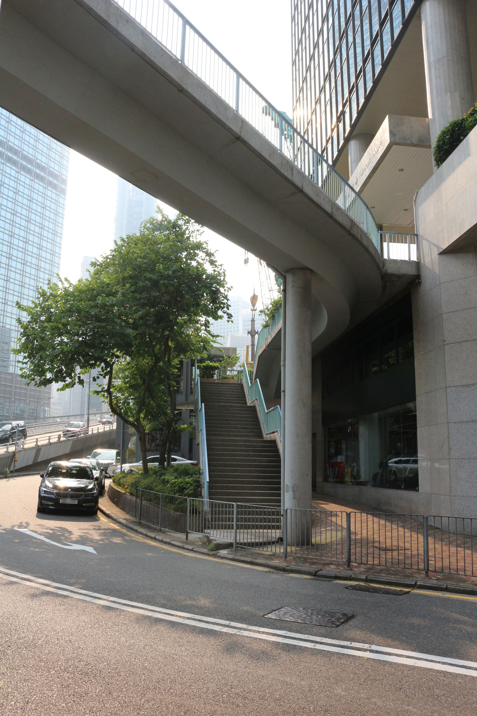 Photo 8: Footbridge HF52 (attached to Former Murray Road Carpark)