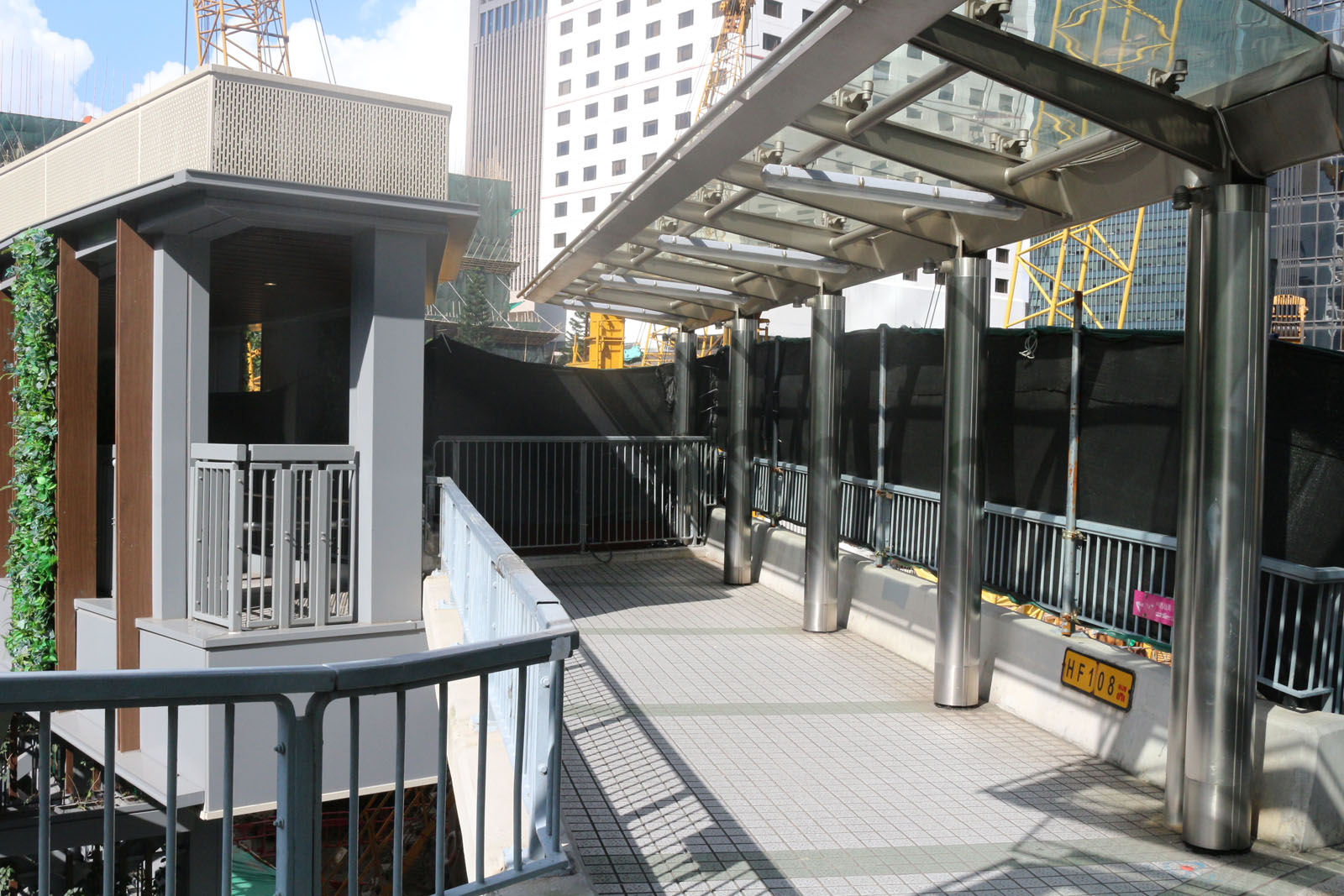 Photo 3: Footbridge HF108 (Lambeth Walk Footbridge System)