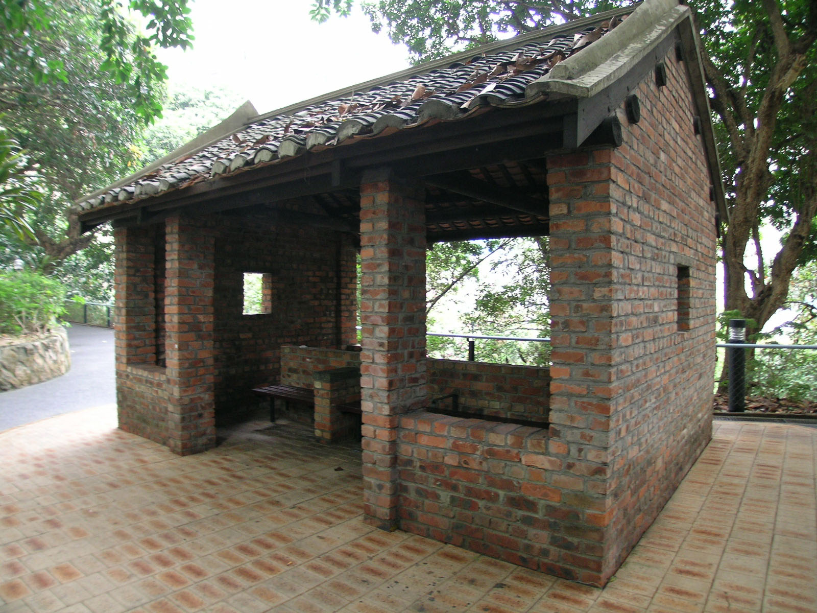 Law Uk Folk Museum Rest Garden