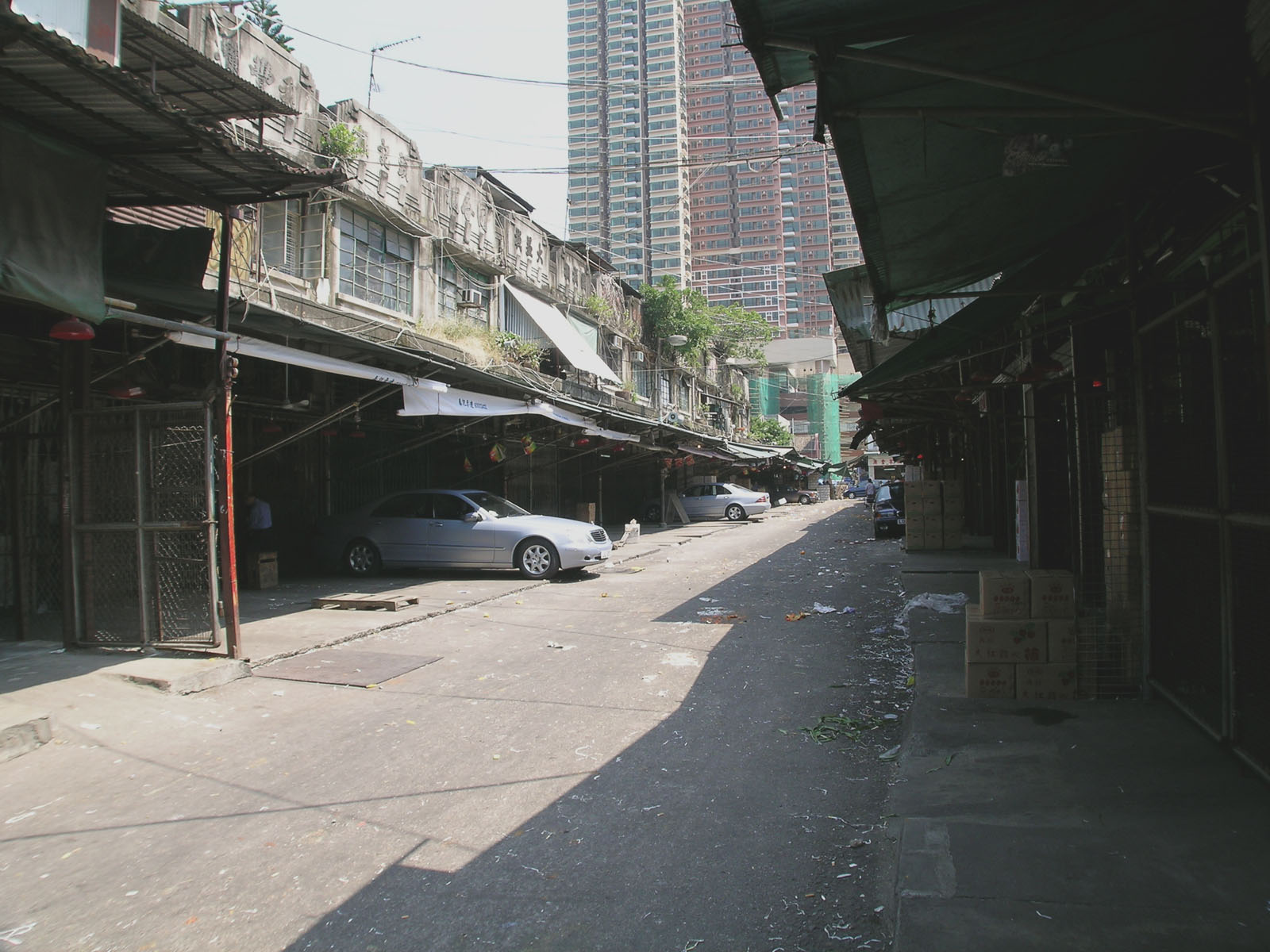 Photo 3: Yaumatei Wholesale Fruit Market