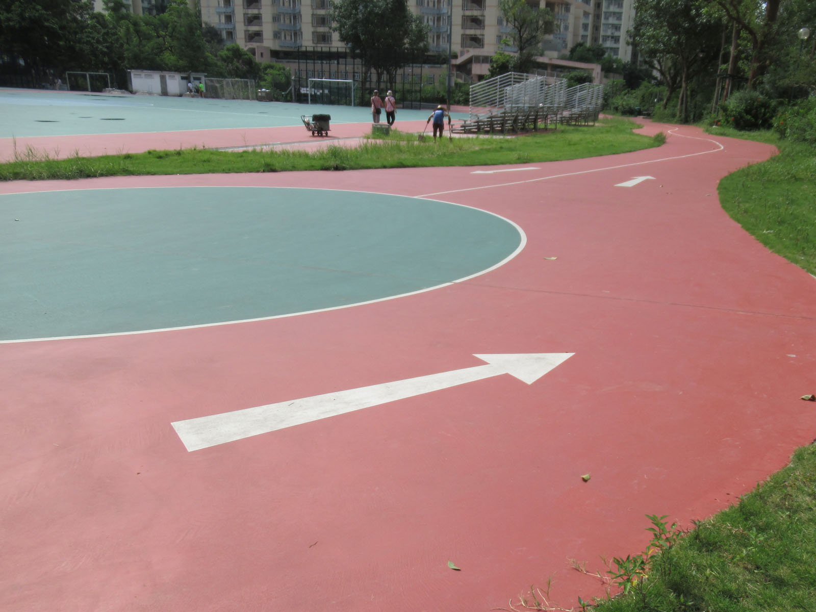 Photo 4: Lam Tin Service Reservoir Playground