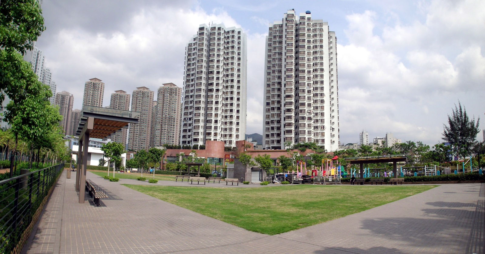 Photo 3: Fan Leng Lau Road Playground