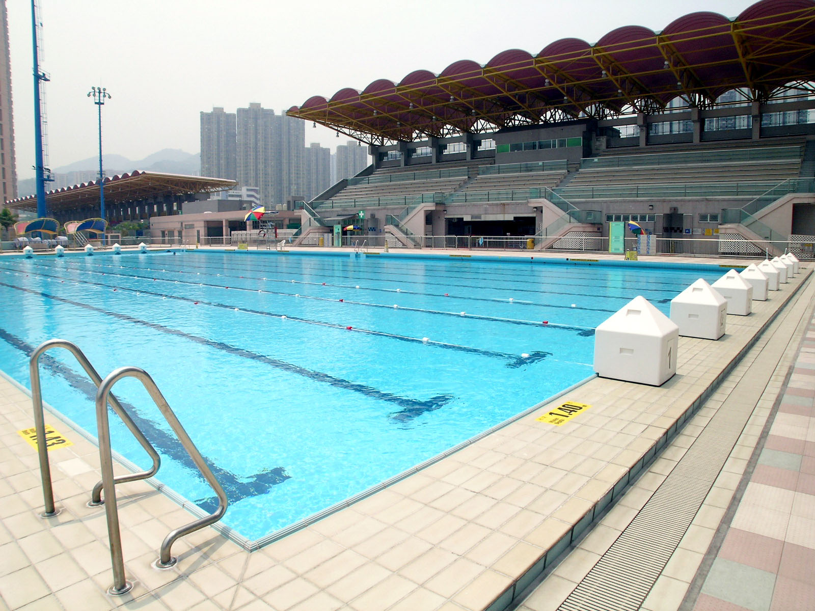 Photo 3: Tsing Yi Swimming Pool