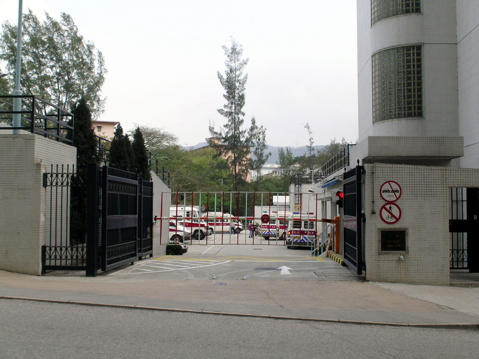 Photo 4: Hong Kong Police Force - Tai Hing Reporting Centre