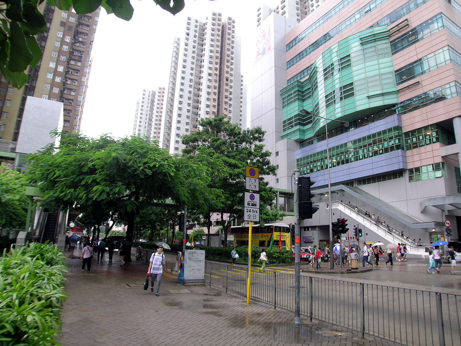 Footbridge on Chai Wan Road