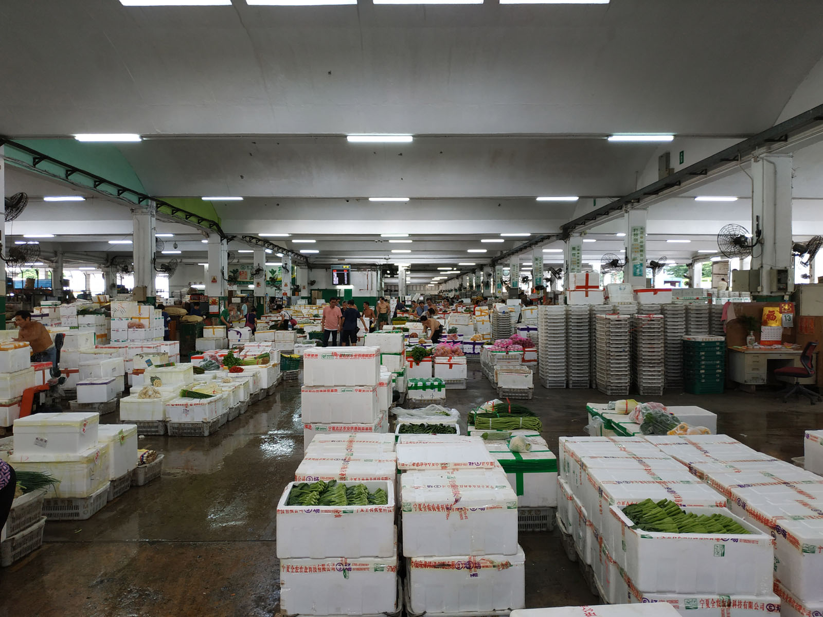 Photo 4: Cheung Sha Wan Wholesale Vegetable Market