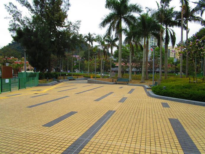 Photo 2: Mui Wo River Silver Garden