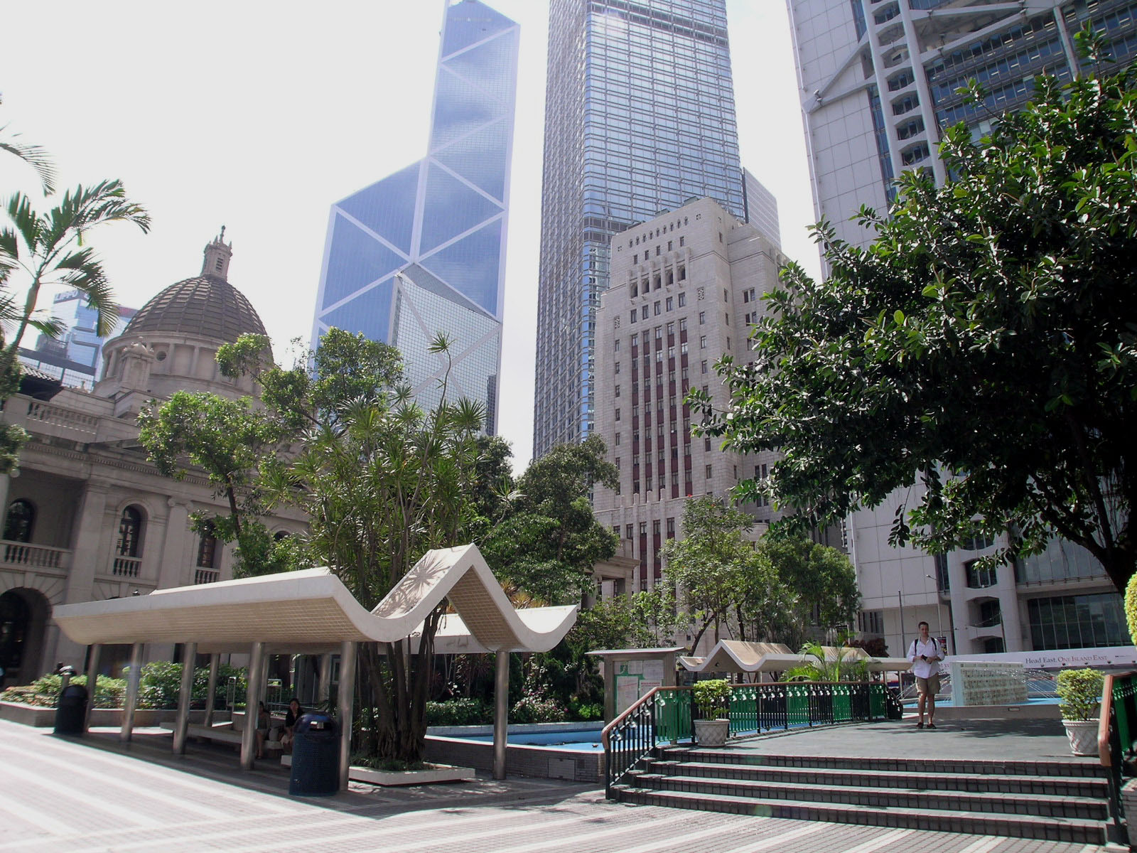 Photo 4: Statue Square Gardens