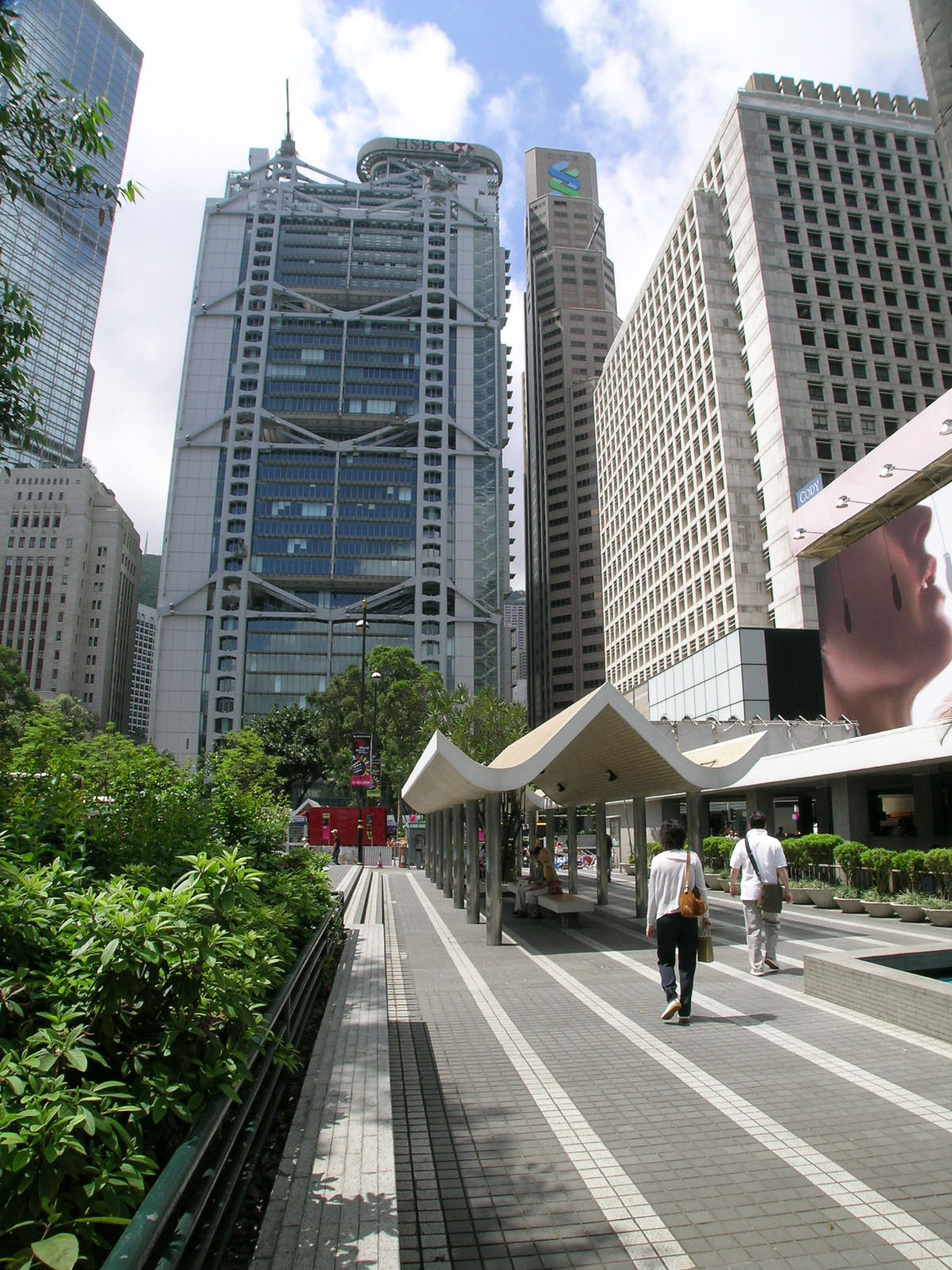 Photo 13: Statue Square Gardens