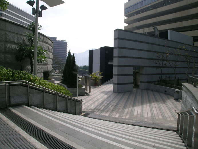 Photo 4: Middle Road Children's Playground