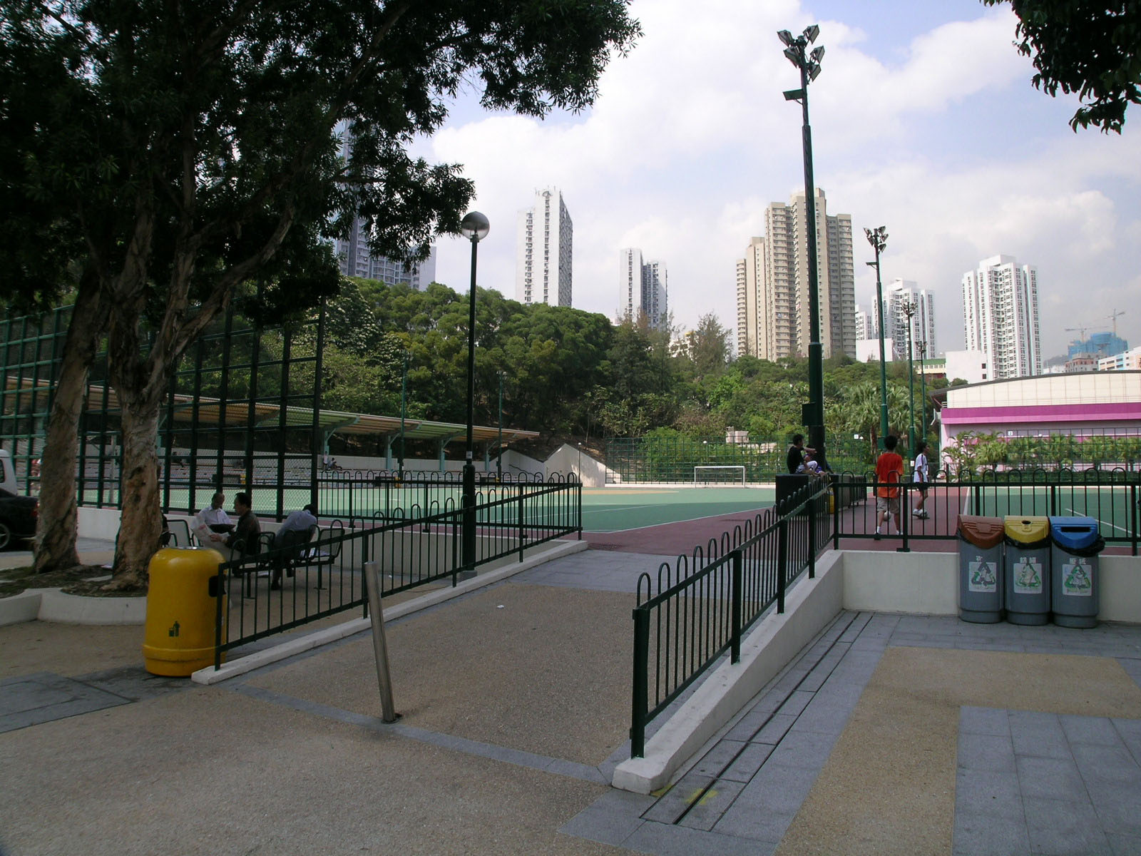 Photo 2: Hing Fong Road Playground