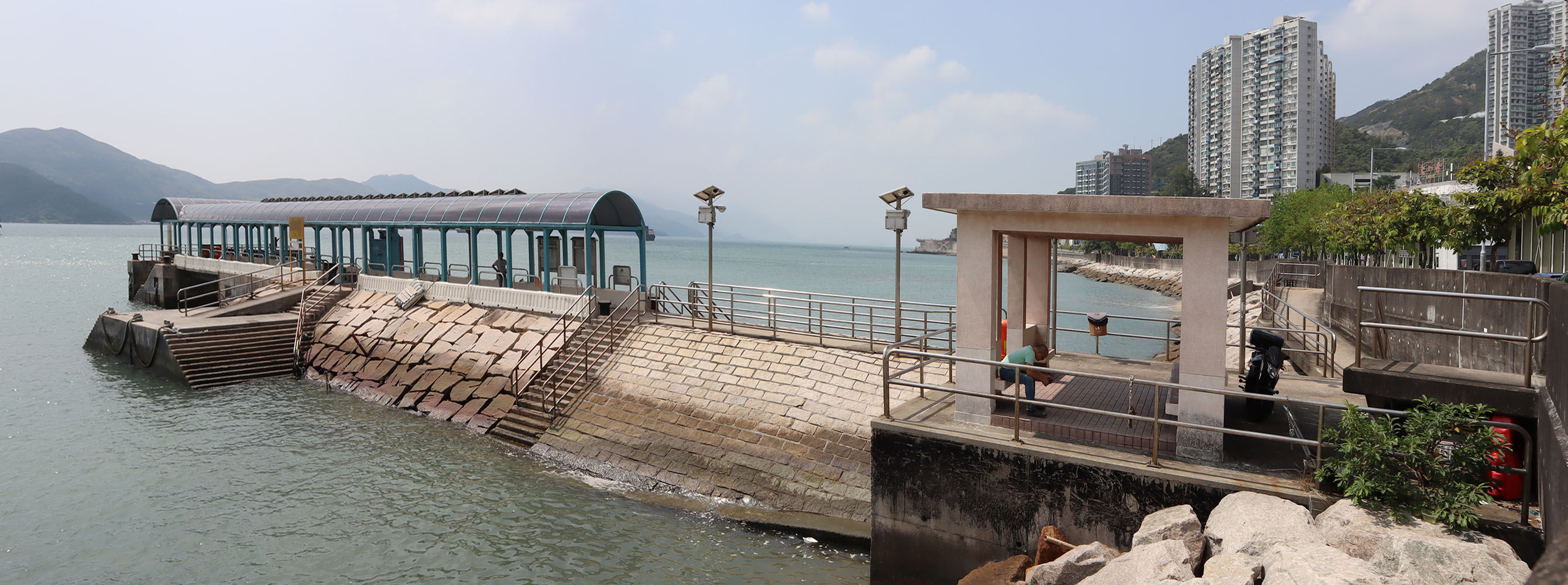 Photo 3: Tsing Lung Tau Pier