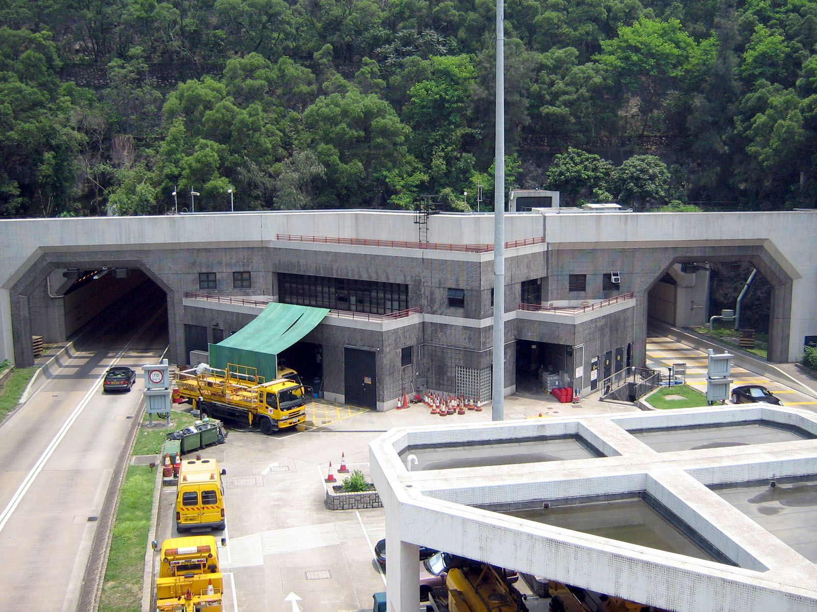 Photo 2: Tseung Kwan O Tunnel