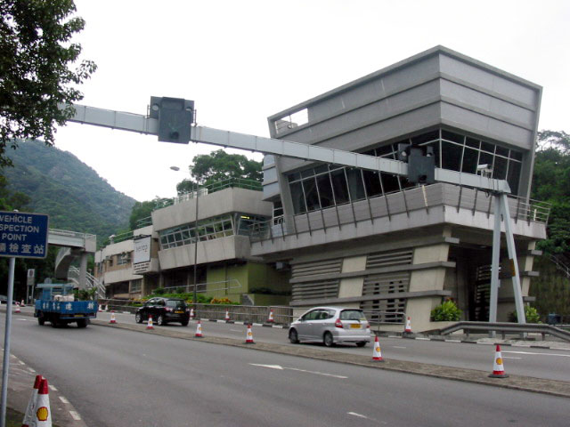 Photo 4: Lion Rock Tunnel