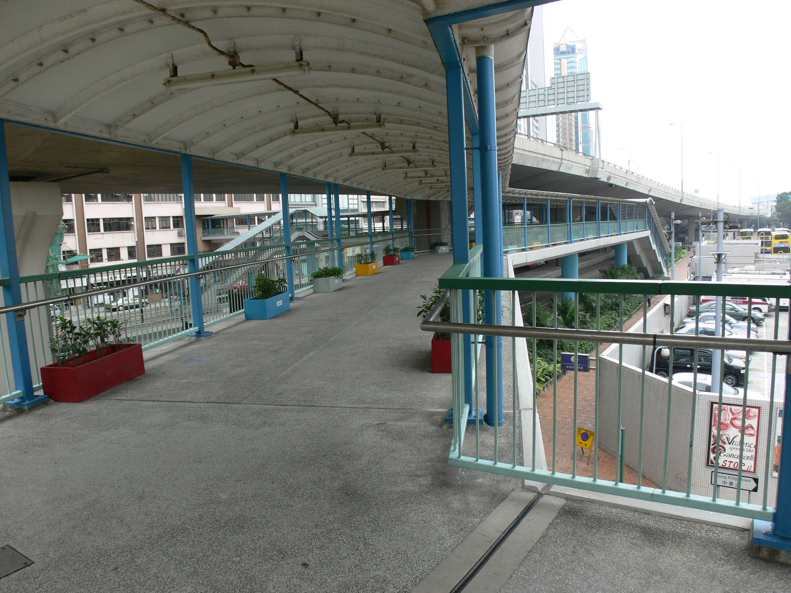 Footbridge HF119 (linking Wayson Commercial Building to Macau Ferry Bus Terminus)