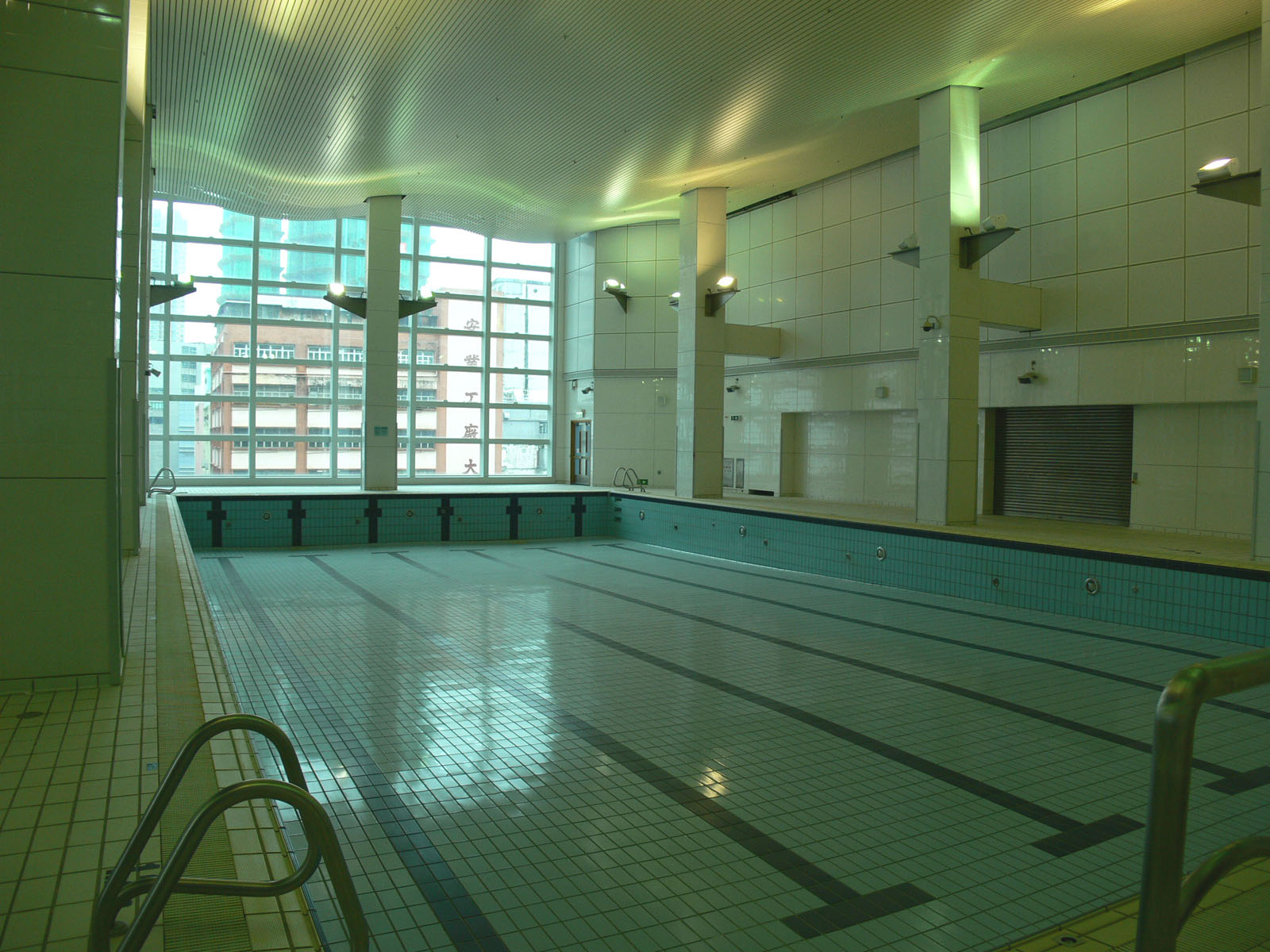 Photo 5: Tai Kok Tsui Swimming Pool