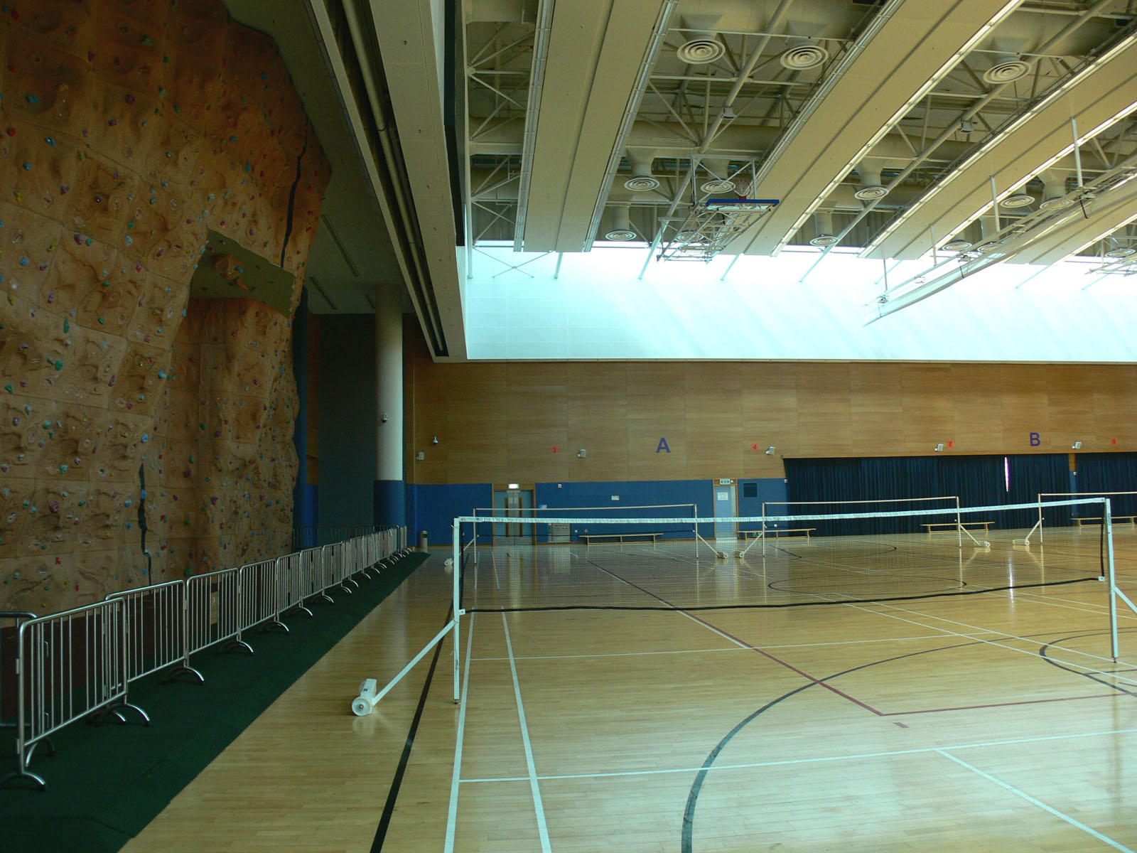 Photo 2: Tai Kok Tsui Sports Centre