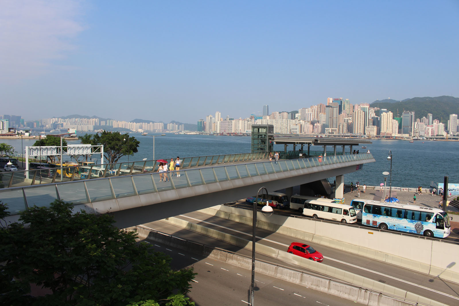 Photo 2: Footbridge KF124 (linked to Tsim Sha Tsui East Waterfront Podium Garden)