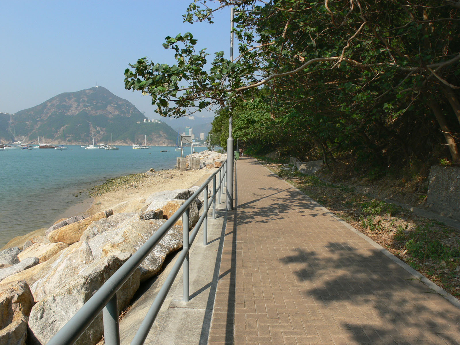 Photo 4: Seaview Promenade