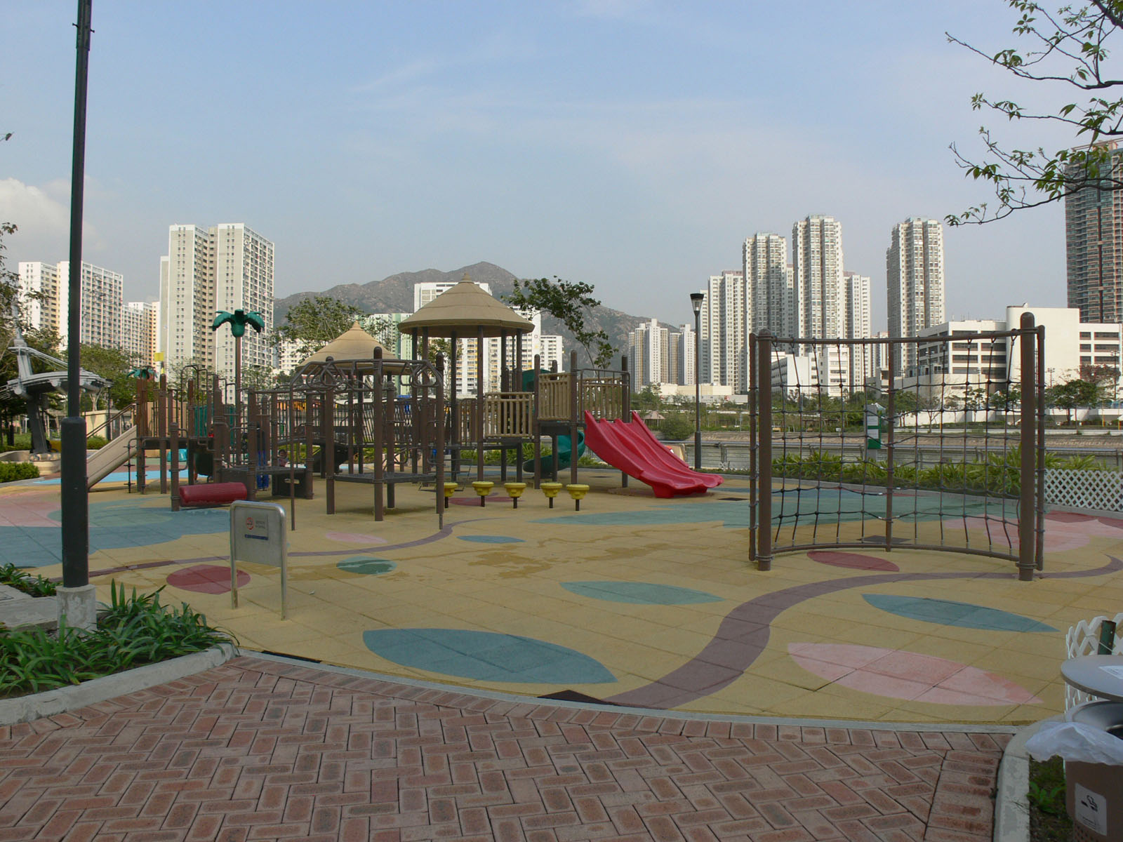 Photo 12: Wu Shan Riverside Park