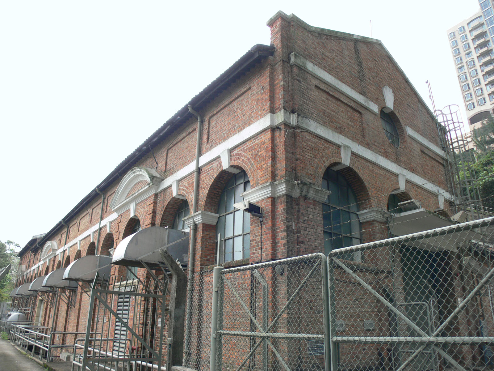 Photo 4: Tai Tam Tuk Raw Pumping Station