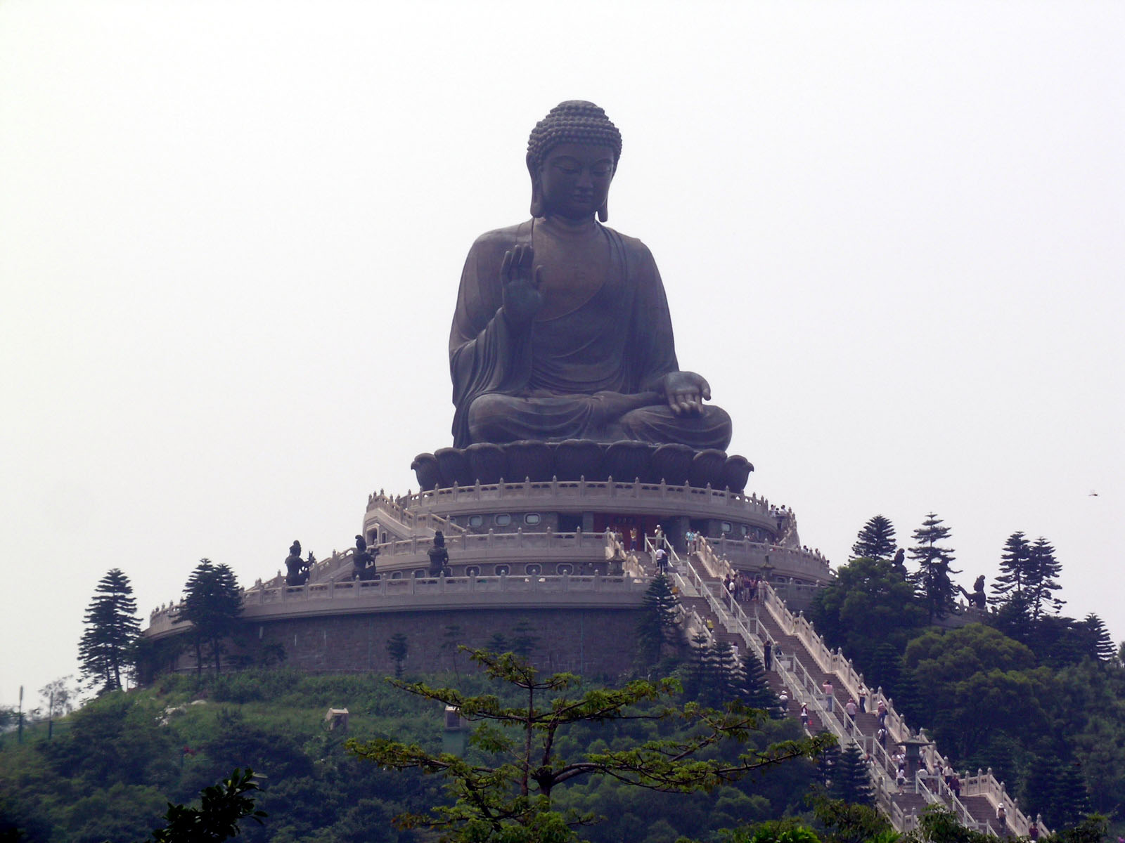 Photo 3: Po Lin Monastery