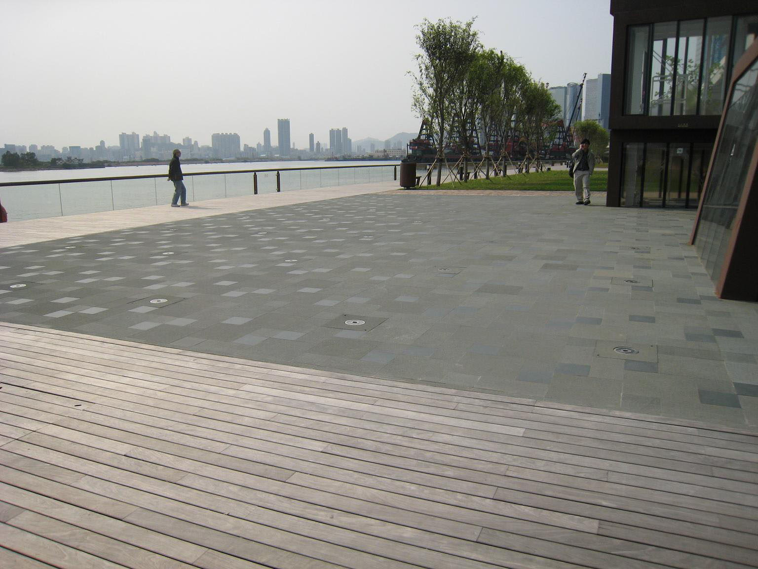 Photo 4: Kwun Tong Promenade