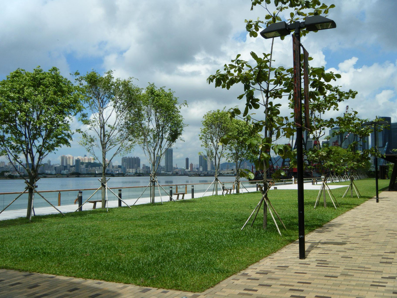 Photo 6: Kwun Tong Promenade