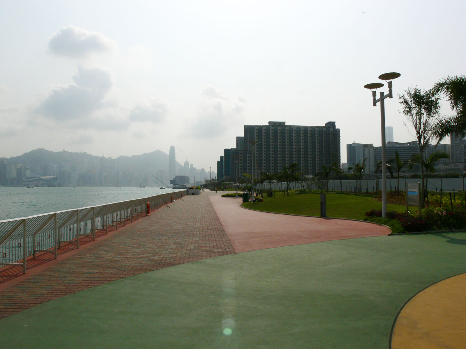 Photo 1: Hung Hom Promenade